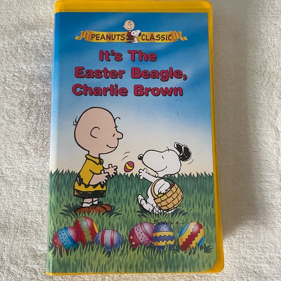 Peanuts Other - Charlie Brown Easter VHS Tape Peanuts Other - Charlie Brown Easter VHS Tape